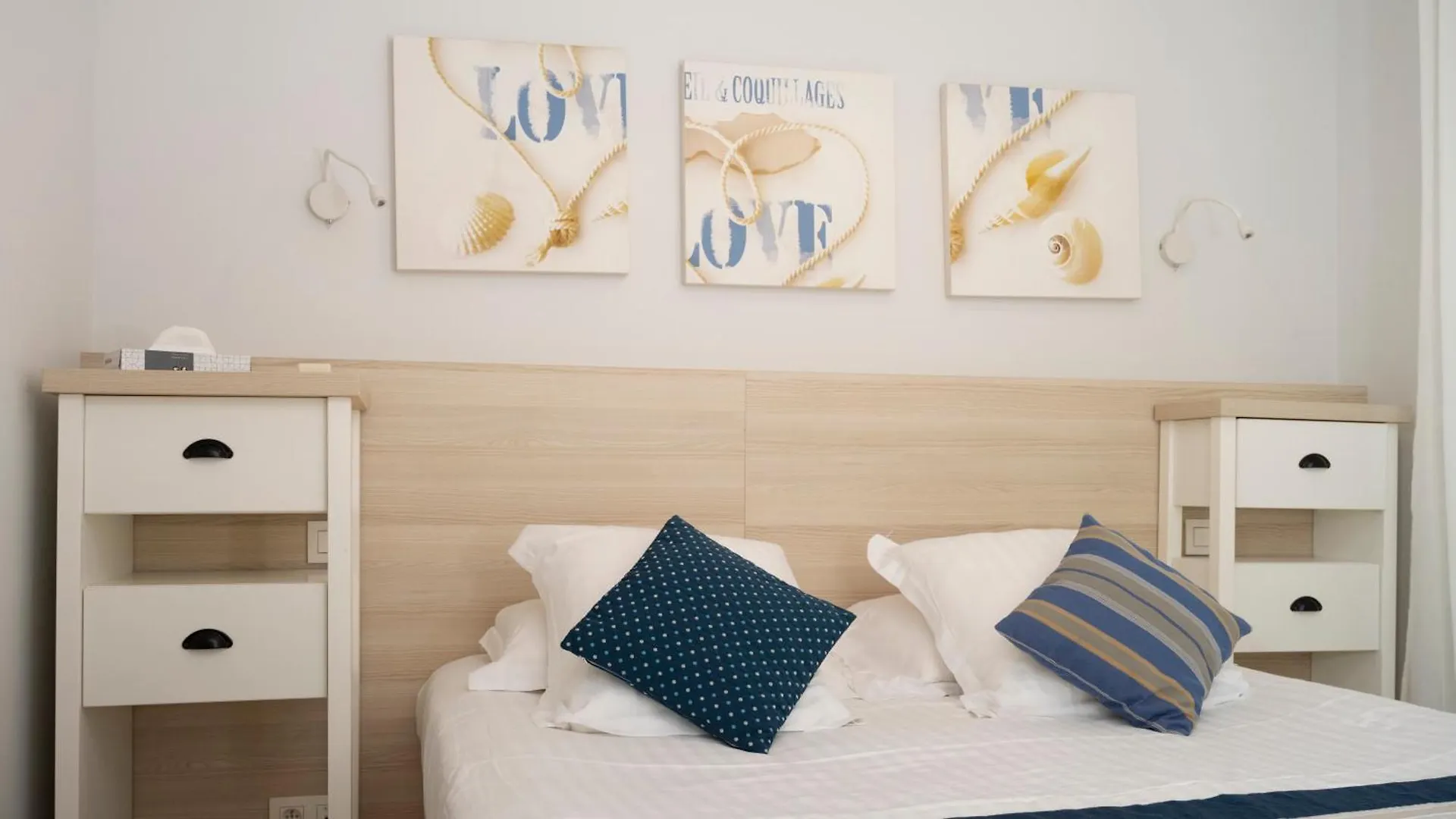 Hotel La Ciotat - A Deux Pas De L'Eau
